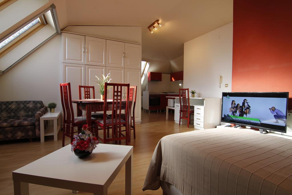 Guest Rooms Stay Nexus Sofía Exterior foto